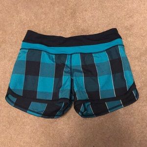 Lululemon size 6 shorts